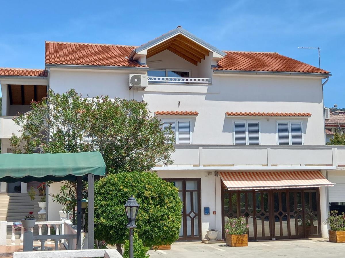 Apartment Preka Palit Экстерьер фото